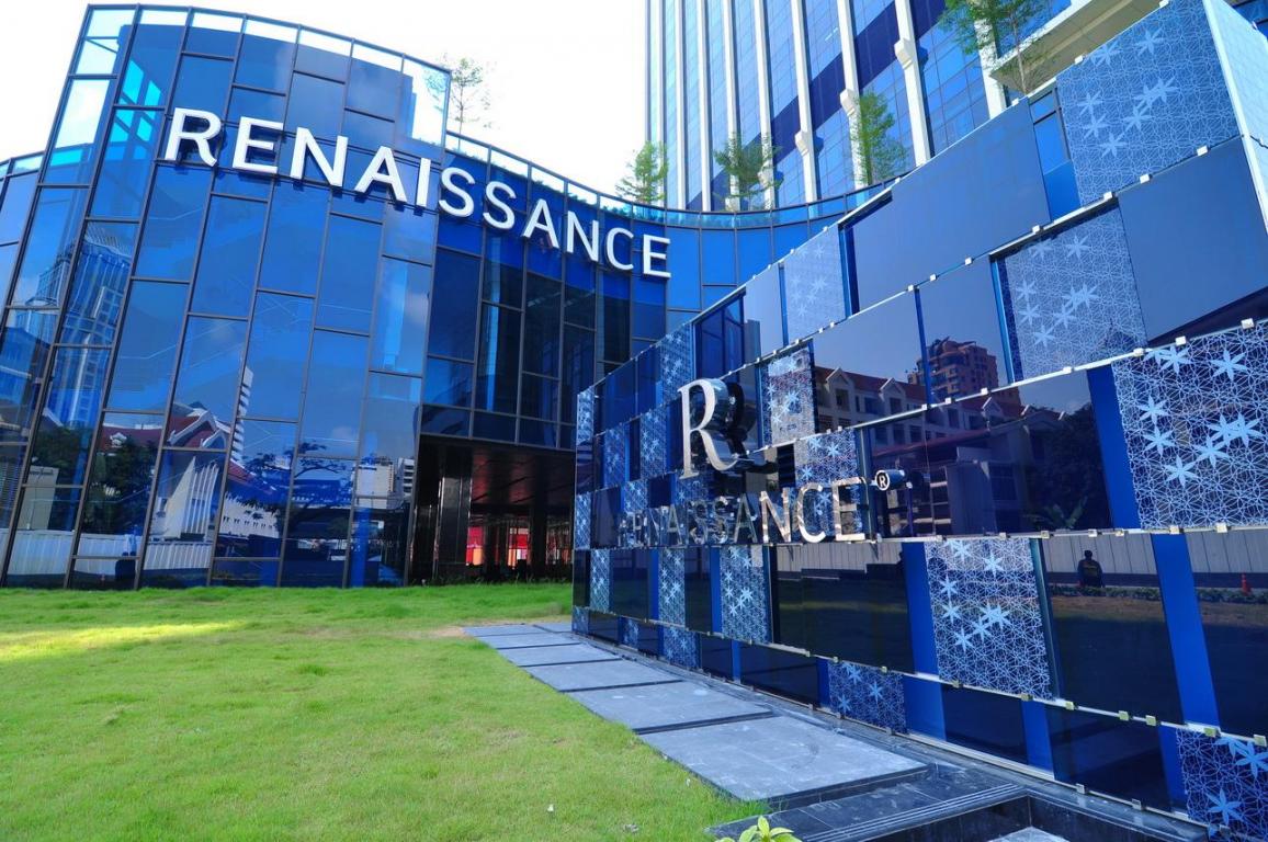Renaissance-hotel-thailand-vanceva-thai-techno-glass