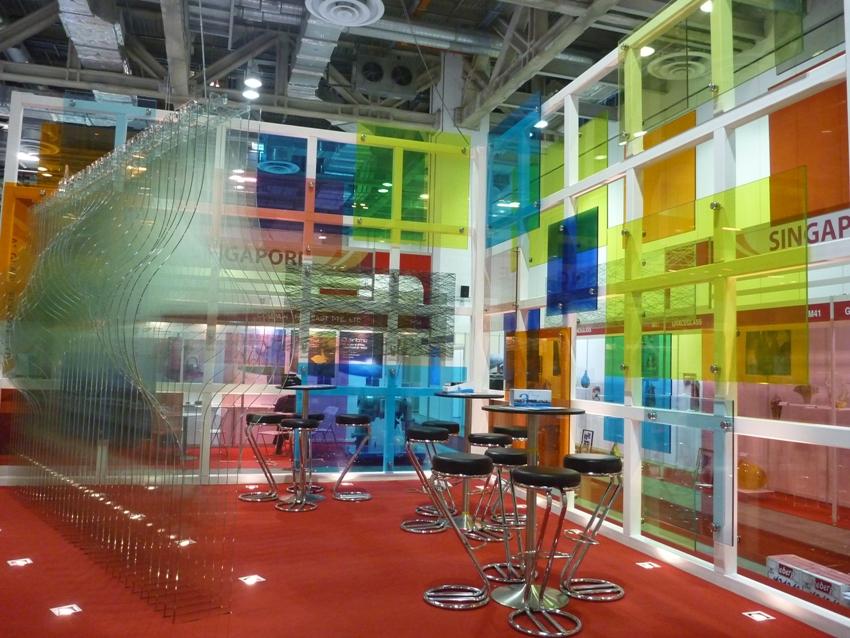 plus-glass-vanceva-colours-exhibition-booth