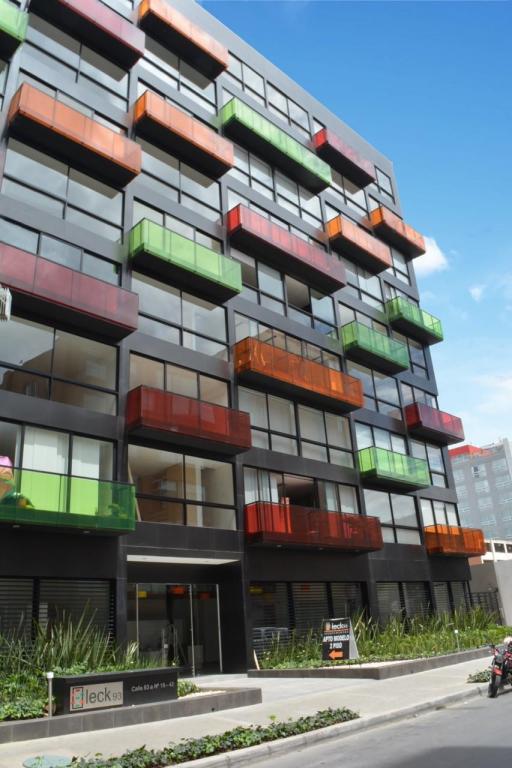 vitelsa-facade-balconies-vanceva